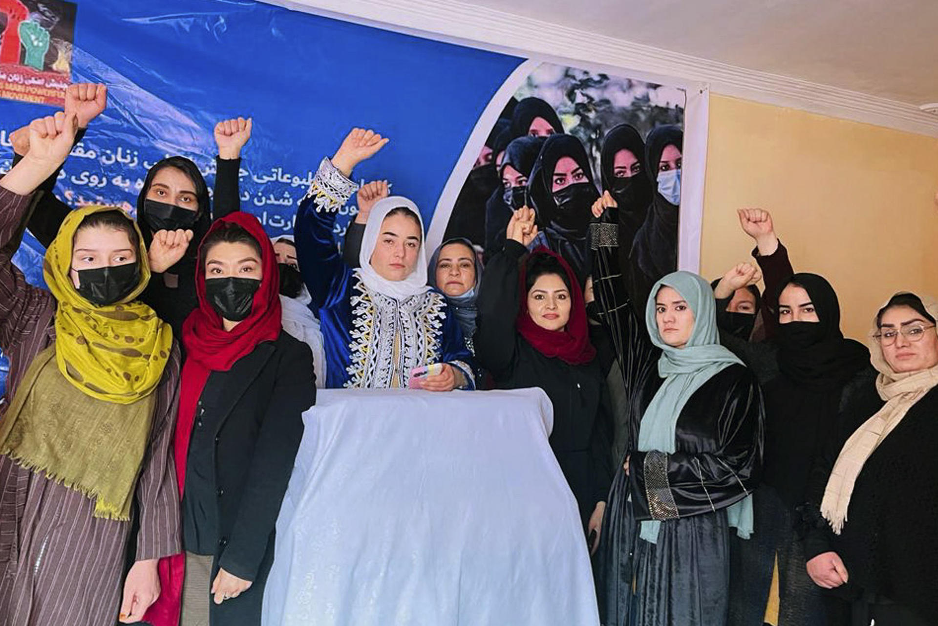 veto-talibanes-mujeres-ong.jpg